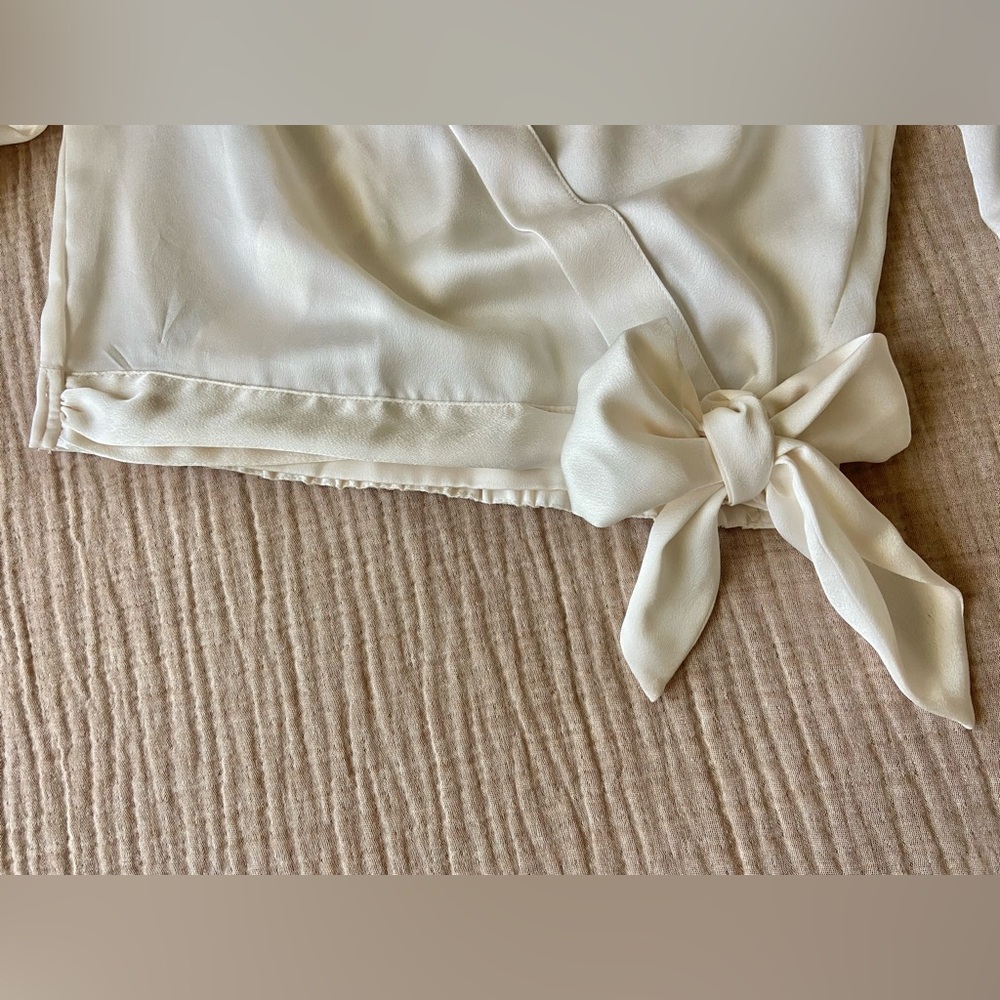 Abercrombie & Fitch Cream Satin Blouse - Picture 5 of 9